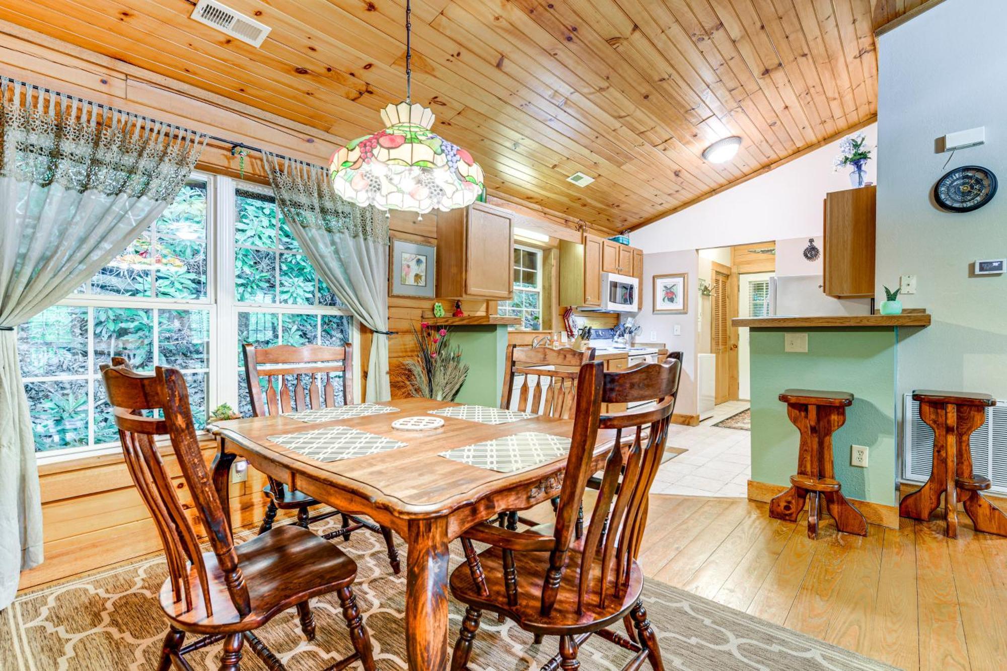 Serene Maggie Valley Retreat With Deck And Hot Tub! Exterior foto